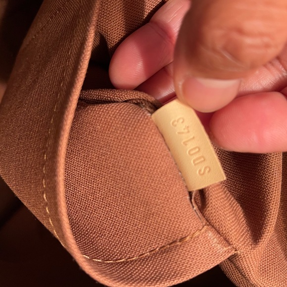 ❌❌SOLD❌❌Louis vuitton pallermo in brand new condition $2,000 comes with strap - Picture 9 of 14